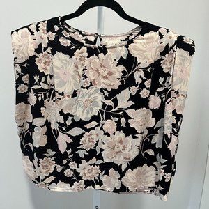 Cropped structured floral blouse by Saltwater Luxe | size S